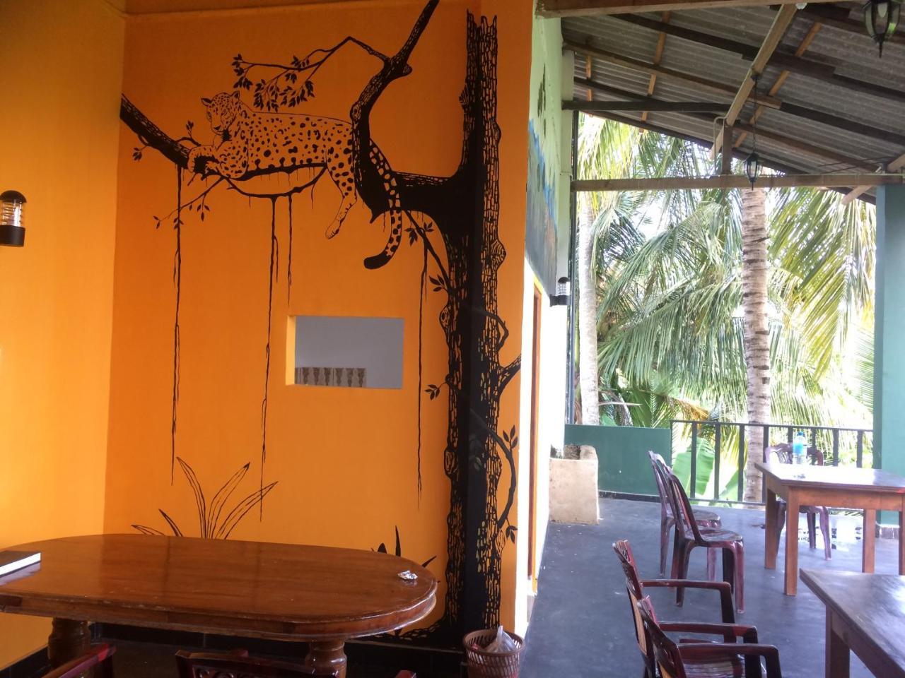 Hotel View Point Tissamaharama Exterior foto
