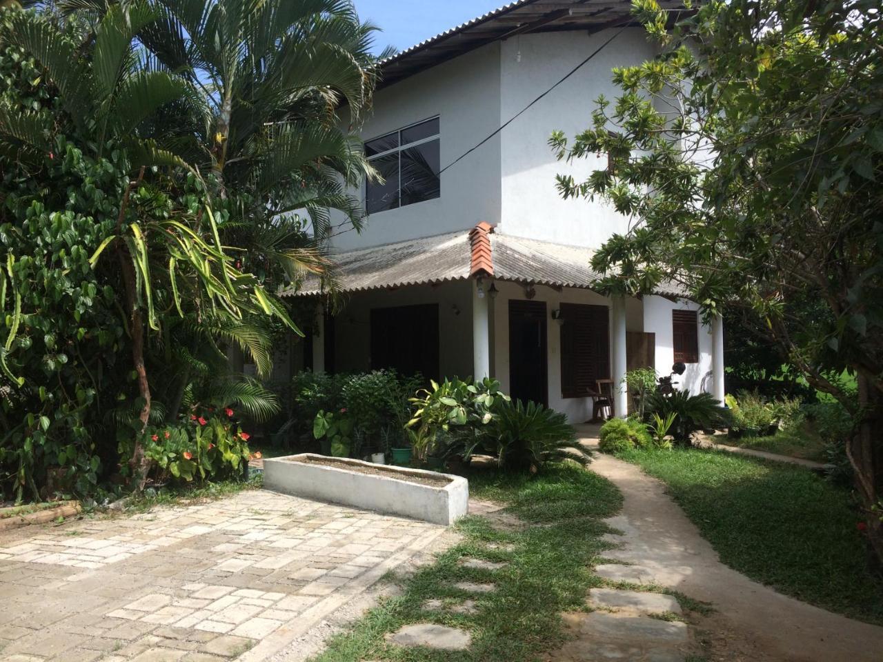 Hotel View Point Tissamaharama Exterior foto